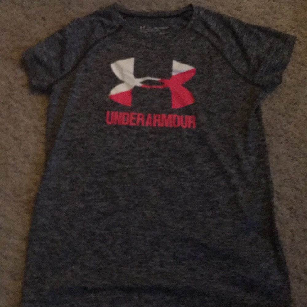 under armor sports shirt wear